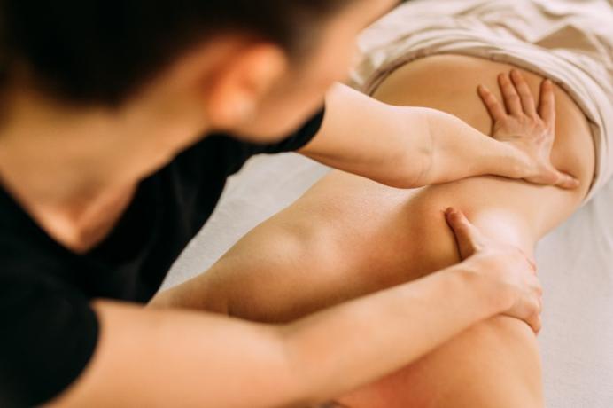 massage dos femme